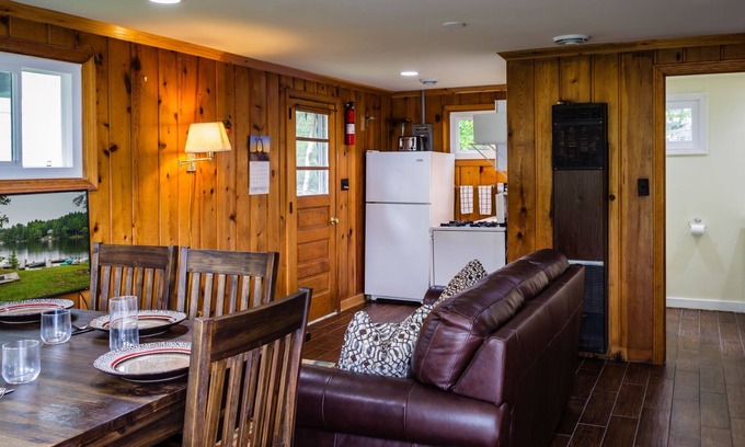 Gwinn Cottage | Lakeside cottage #4,Hottub,Fishing,Grills,Snowmobile