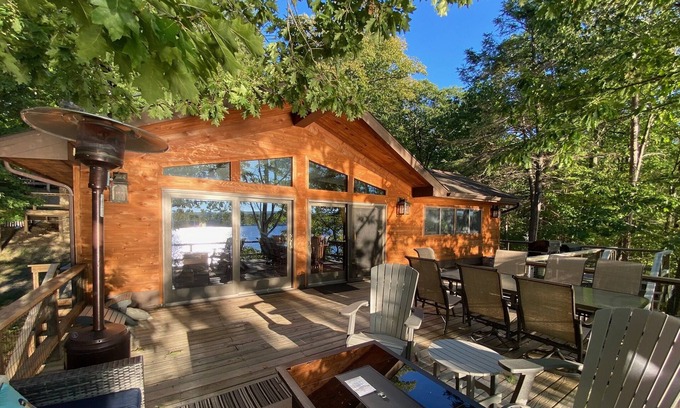 Burdett House | LAKESIDE LANDING - A STUNNING LAKE HOME IN THE WOODS, PERFECT FOR GATHERINGS