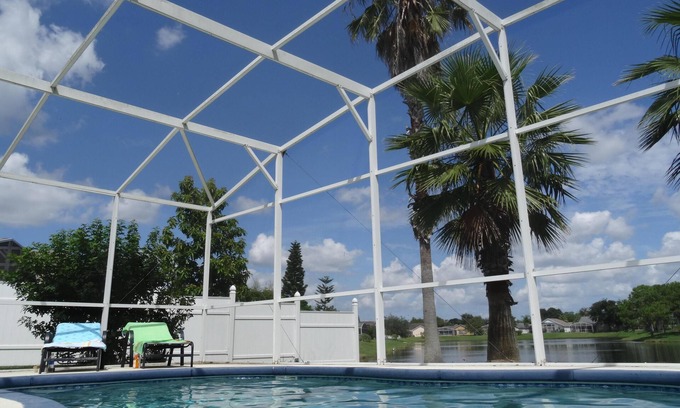 Morgan Point Villa | Lakeside luxury villa with pool