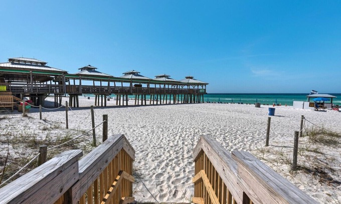 Panama City Beach Apartment | Laketown Wharf Unit 312