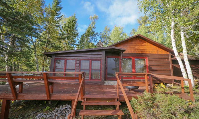 Crane Lake Cabin | Lakeview Hideaway - Bear Island Cabin