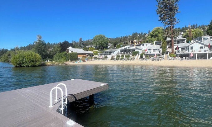 Central Okanagan Cottage | Lakeview Paradise cabin 2