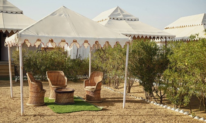 Kanoi Resort | Lakhmana Desert Camp