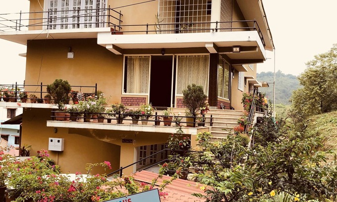 Madikeri House | Lakshmi's Home Stay - a home away from home