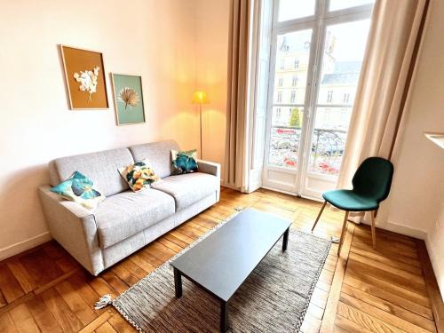 Centre Apartment | LAMENNAIS DROITE - Appartement Rennes 6P
