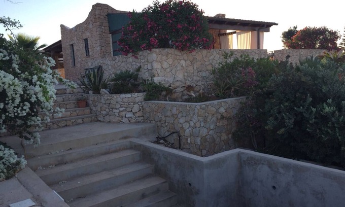 Lampedusa Villa | Lampedusa catatteristic dammuso sea view, 200mt distant, 180°