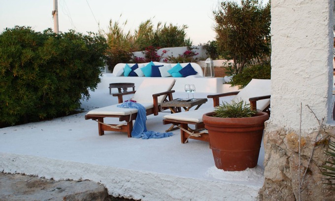 Lampedusa House | Lampedusa: seaside villa in a residential area