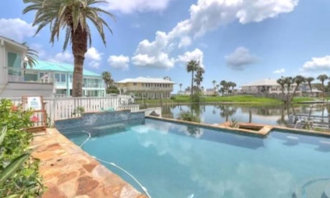 Key Allegro House | Lanai on Luau | Stunning Water Views + Pool & Dogs Allowed!