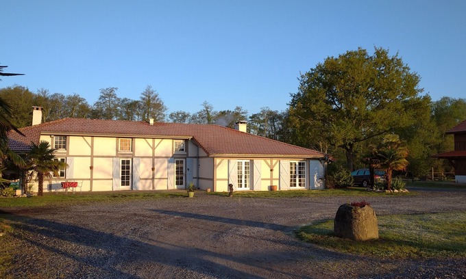Saint-Paul-en-Born House | Landaise house on the edge of the forest, equestrian facilities available