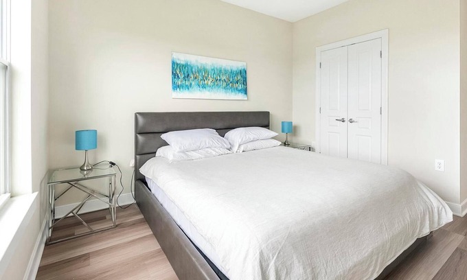 Chillum Apartment | Landing | Amazing 1BD, Gym, Clubhouse
