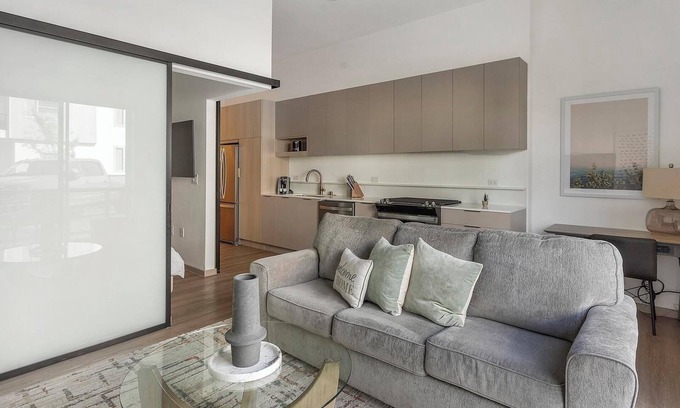 Spring Valley Apartment | Landing | Amazing Studio, Gym, Pool