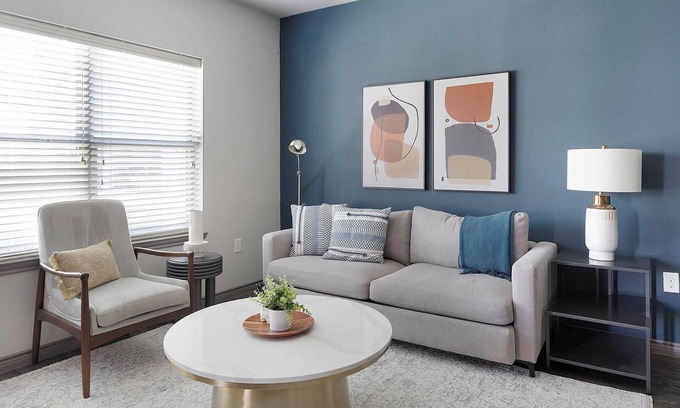 Fort Worth Apartment | Landing at Bottle House on Main - 2 Bedrooms in.