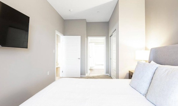 West Central Apartment | Landing at Cityscape Flats - 1 Bedroom in West Central