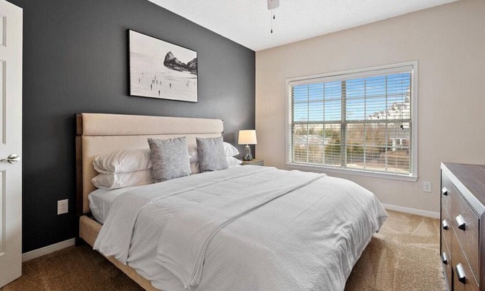 Brentwood Apartment | Landing at Estates at Brentwood - 2 Bedrooms in Brentwood Highland Apartments