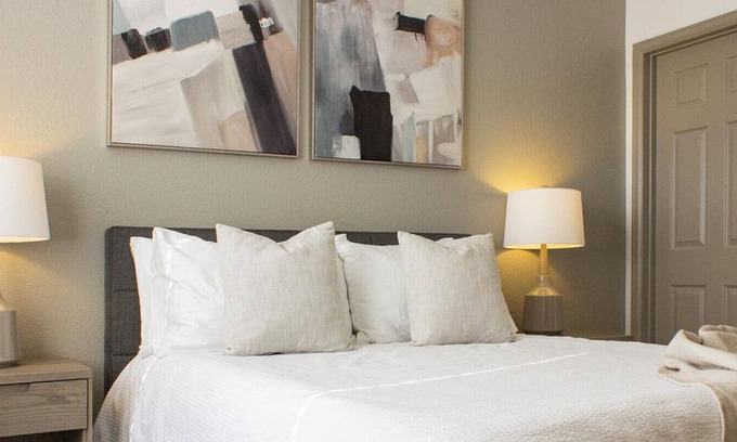 Denver Apartment | Landing at Mile 44 Apartments - 1 Bedroom in Downtown Denver