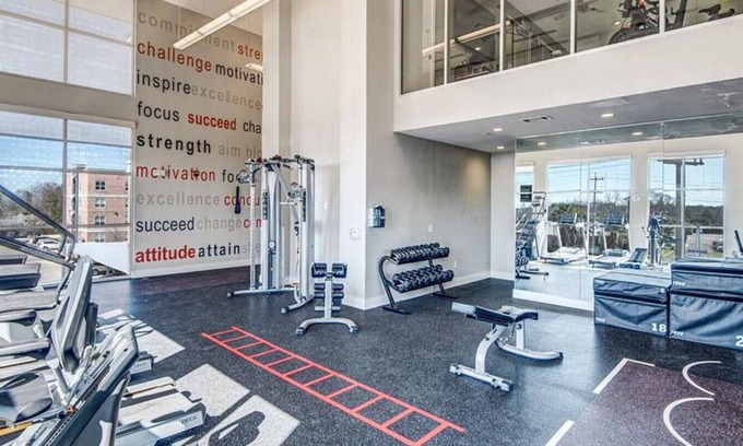 Terrell Heights Apartment | Landing at Republic at Alamo Heights - 2 Bedrooms in Uptown