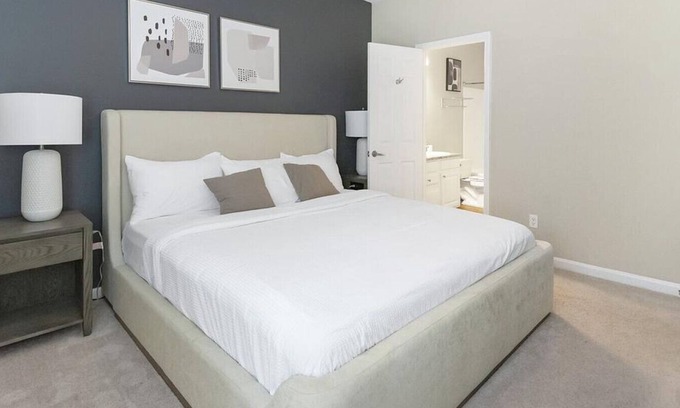Germantown Apartment | Landing at The Bridges At Germantown - 3 Bedrooms in Downtown Germantown