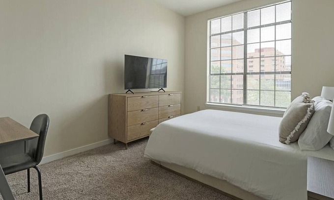 New Pathways Apartment | Landing at The Bristol on Union - 1 Bedroom in New Pathways