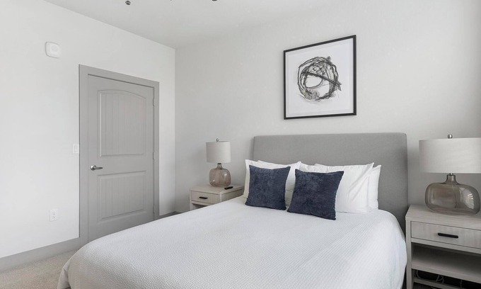 Manor Apartment | Landing at The Flats at Shadowglen - 1 Bedroom .