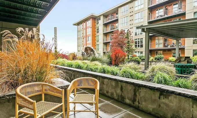 New Tacoma Apartment | Landing at The Henry - 1 Bedroom in New Tacoma