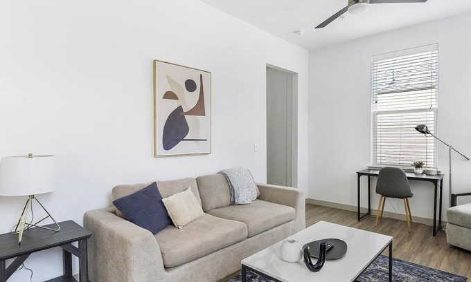 Fort Worth Apartment | Landing | Beautiful 2BD, Clubhouse, Pool