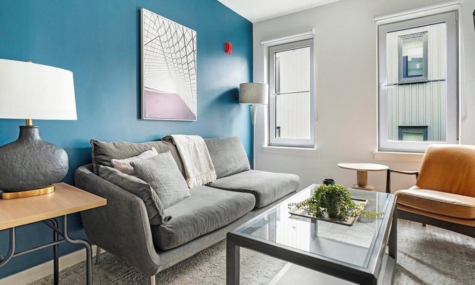 Norris Square Apartment | Landing | Chic 1BD, Gym