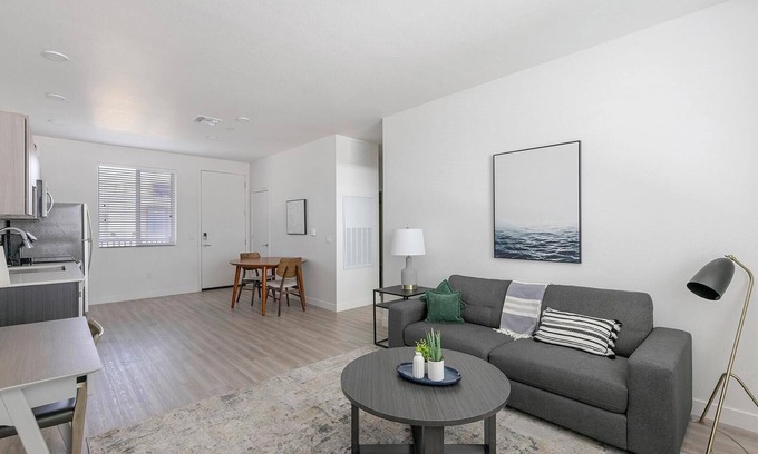Goodyear Apartment | Landing | Chic 1BD, Gym, Clubhouse
