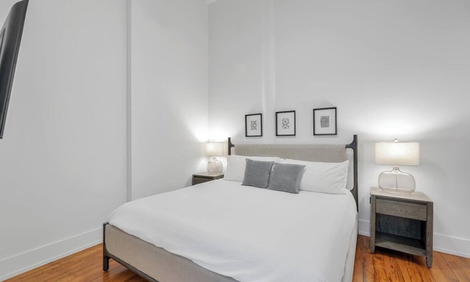 Greenville Apartment | Landing | Chic 1BD, Yoga Studio, Gym