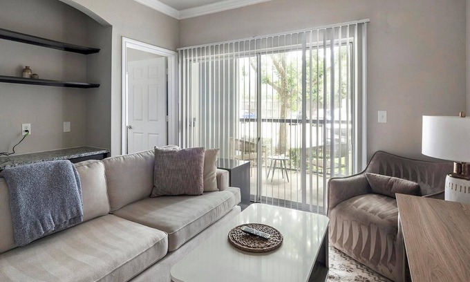 Richmond Apartment | Landing | Incredible 1BD, Gym, Pool