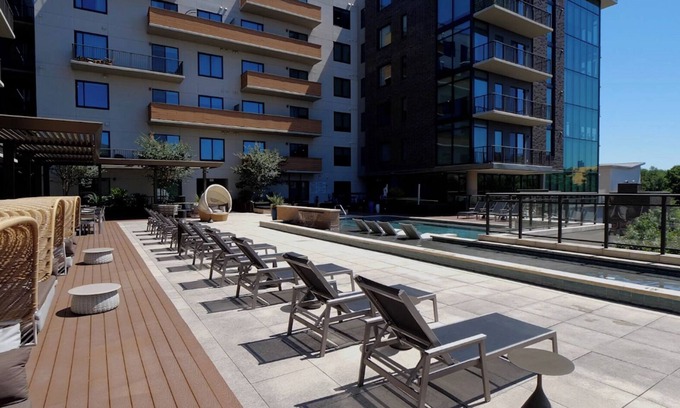 Houston Apartment | Landing | Incredible 2BD, Tennis Court, Pool