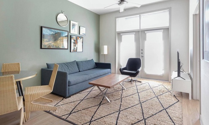 Downtown San Antonio Apartment | Landing | Modern 1BD, Rooftop Lounge, Clubhouse
