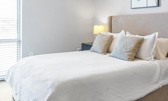 Downtown Indianapolis Apartment | Landing | Modern Studio, Pool, Rooftop Lounge