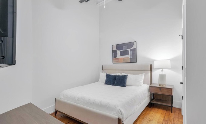 Greenville Apartment | Landing | Stylish 2BD, Yoga Studio, Gym