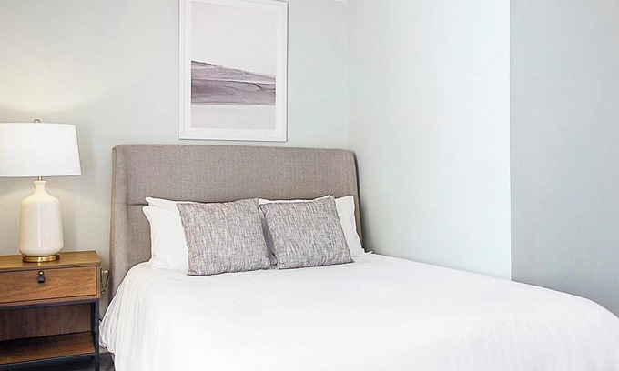 Fort Wayne Apartment | Landing | Stylish Studio, Pool, Gym