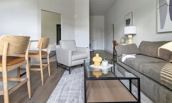 Charlotte Apartment | Landing | Stylish Studio, Pool, Gym