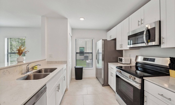 Port Charlotte Apartment | Landings at Westport 2007 l Gym l 3 Bd 2.5 Bt