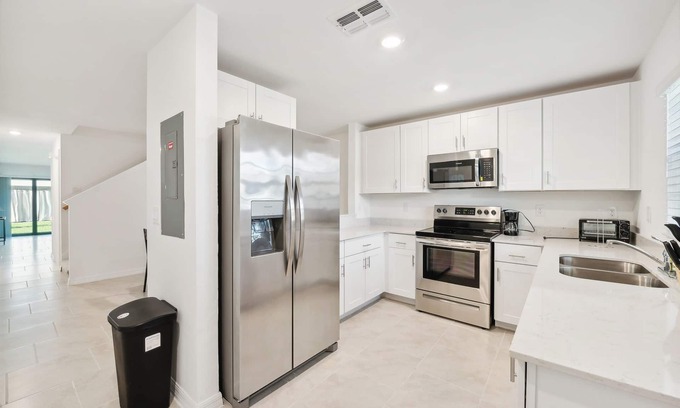 Port Charlotte Apartment | Landings Westport 1989 I 2bd 2.5bt I Pool