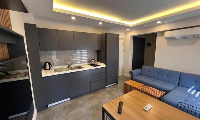 Eski Lara Apartment | Lara's Homes B2 Basement (1+1)