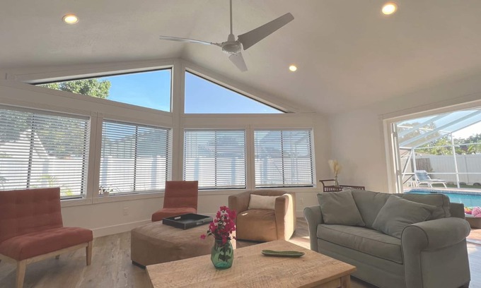 West Bradenton House | Large 4 BD with heated pool near Anna Maria Island and IMG