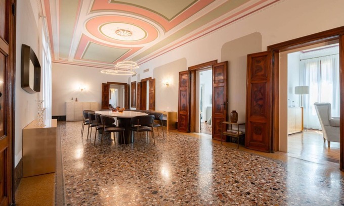 Cannaregio Apartment | Large 6 bedrooms apartment