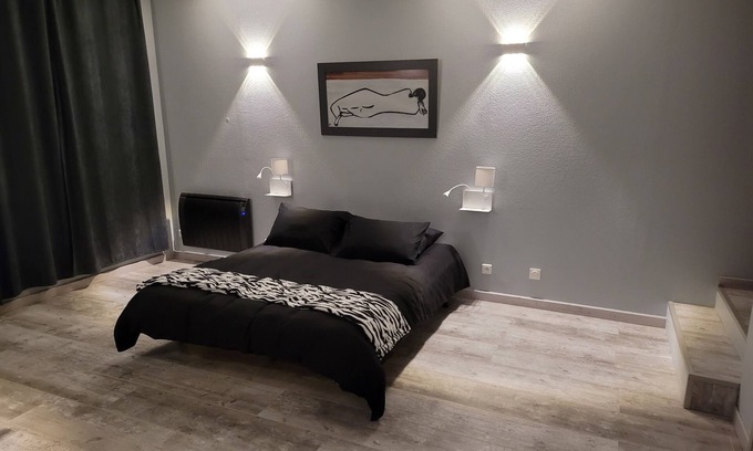 Quimper Apartment | Large apartment near Quimper Cathedral