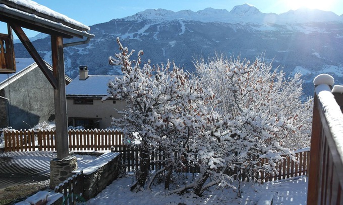 Bourg-Saint-Maurice Ski Chalet | Large family chalet 200m2, with garden, near pistes, les Arcs, la Rosière