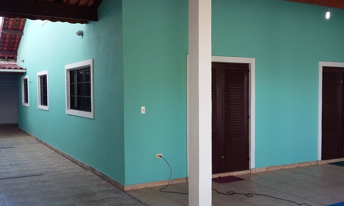 Maranduba House | Large family beach house 150 m from the sea overlooking the mountains