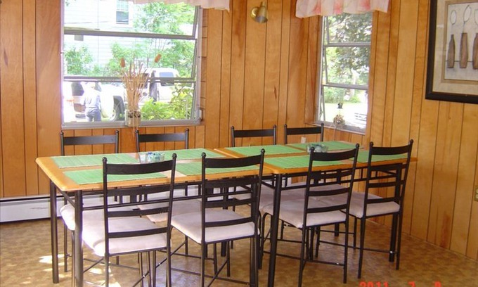 Ogunquit House | Large Family Beach House 5 Minute Walk to Footbridge Beach