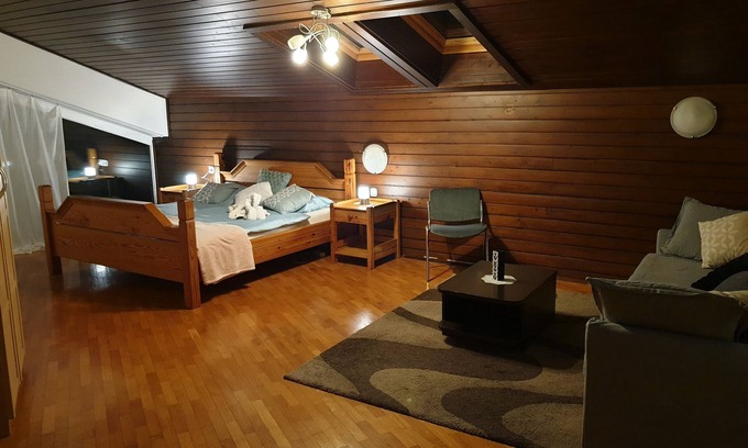 Ljubljana Bed & Breakfast | Large Family room with bath