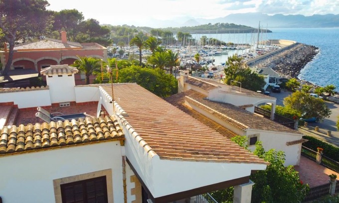 Mal Pas-Bon Aire House | Large Finca Bon Gran with sea view and pool for 12 people in Bonaire in Port d Alcudia.