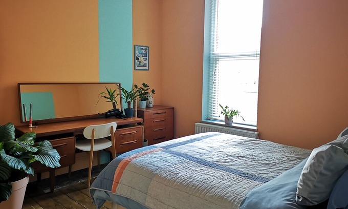 Cliftonville House | ☆ Large Group Getaway ☆ 2mins to sea ☆ Sleeps10+ Preview listing