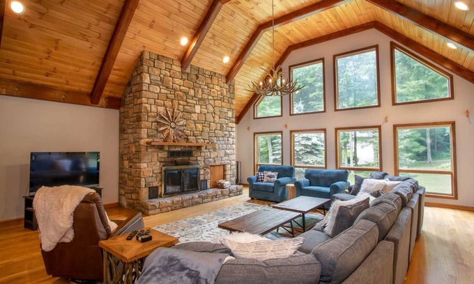 Sugar Mountain Cabin | Large Home on Sugar Mountain