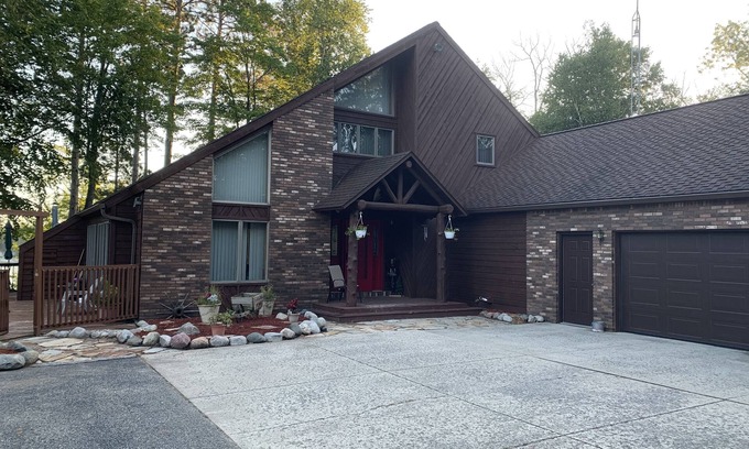 Herron House | Large Lakefront Home with Inground Heated Pool - Sleeps 23+