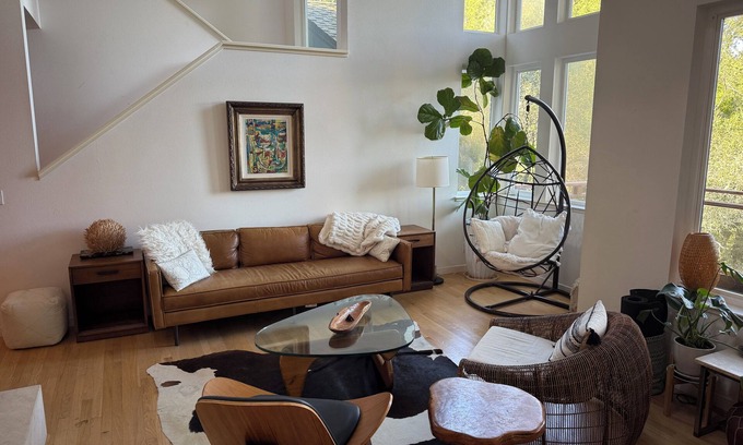 Mill Valley House | Large Modern Home in Redwood Grove Steps to Vibrant Mill Valley